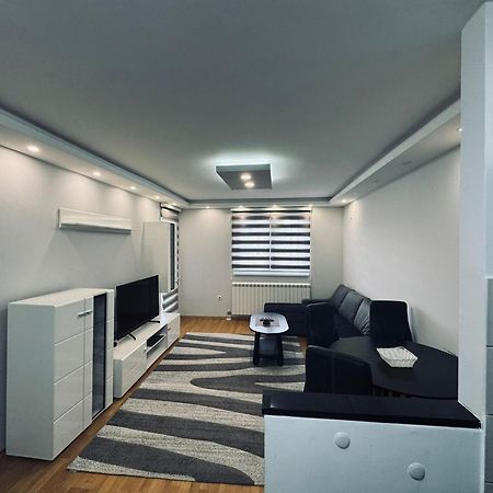 Ognjen Apartman Donje Mladice Exteriér fotografie